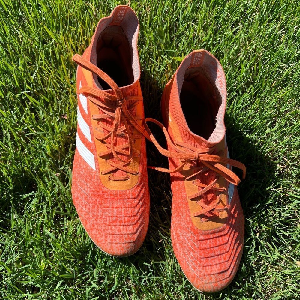 Mens Adidas Predator 19.1 SG Coral Cleats Men’s sz 8 (womens 10)